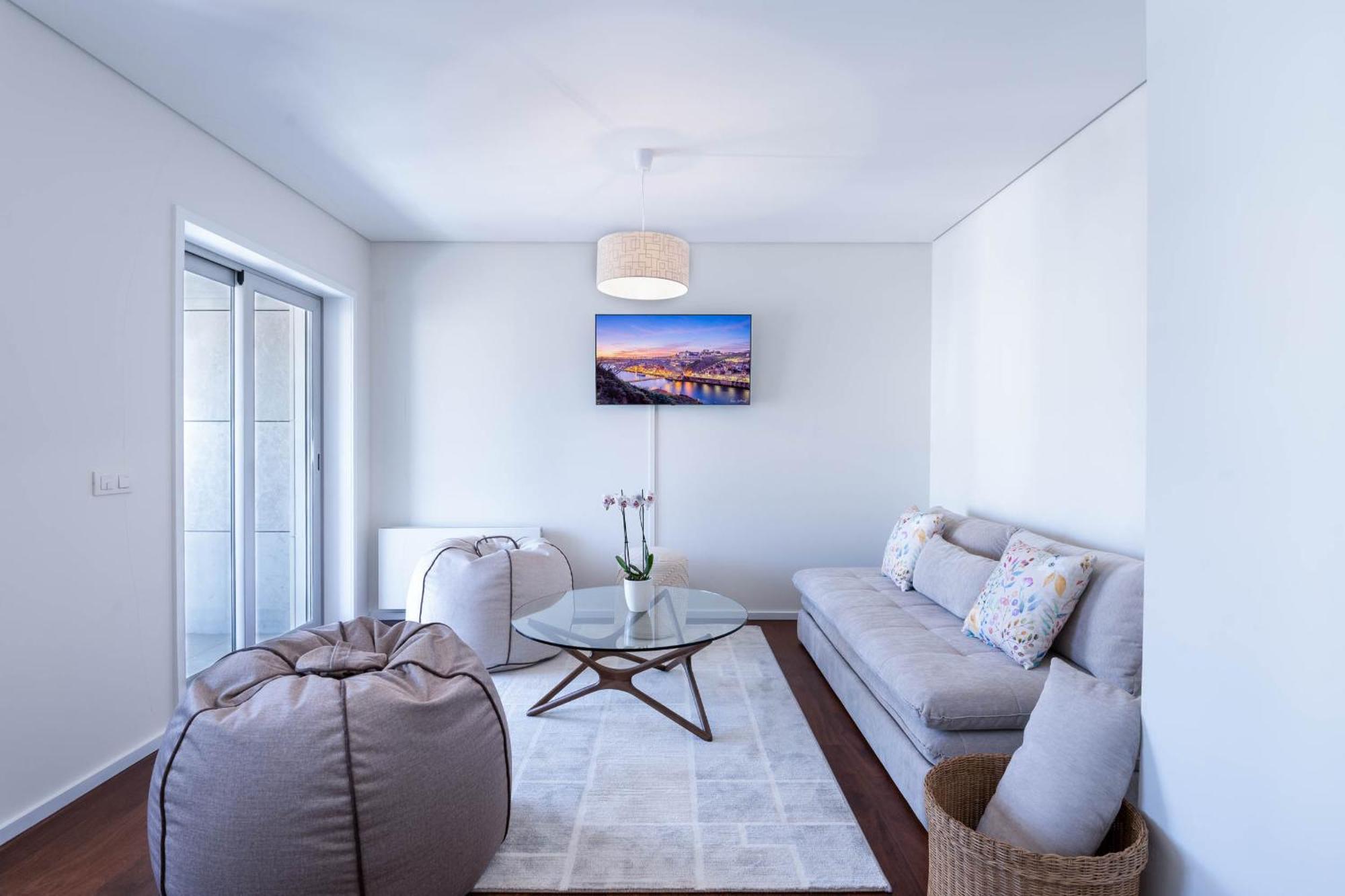 Cedofeita Sunny Apartment - Balcony & Parking Porto Ngoại thất bức ảnh